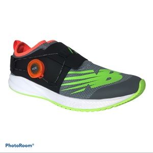 New Balance kids FuelCore Reveal Shoes Size 5